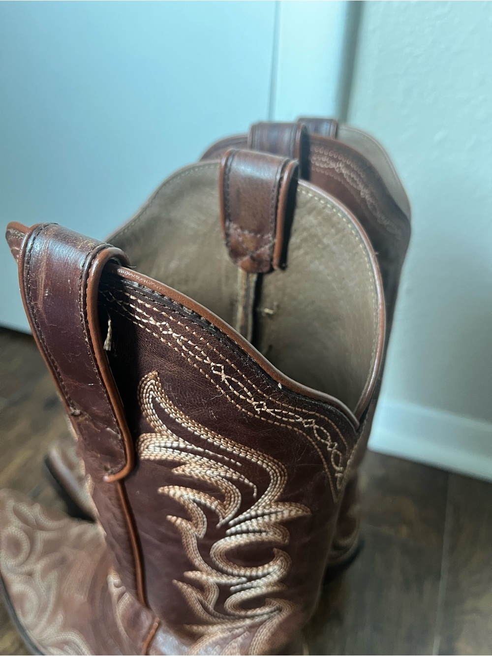 Ariat Brown Leather Boot Interior with Branded Insole - Picture 5 of 6